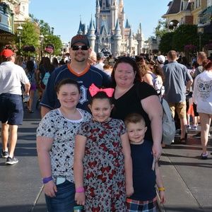 Meet your Posher, Julie